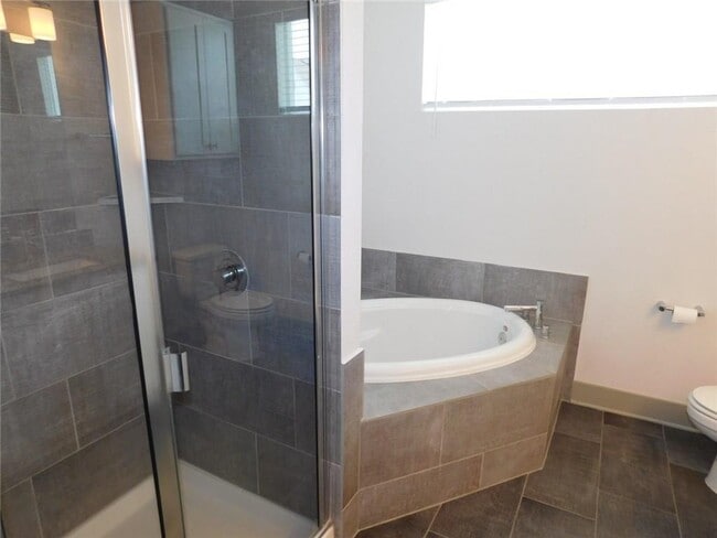 Building Photo - 12182 Abbey Glen Ln