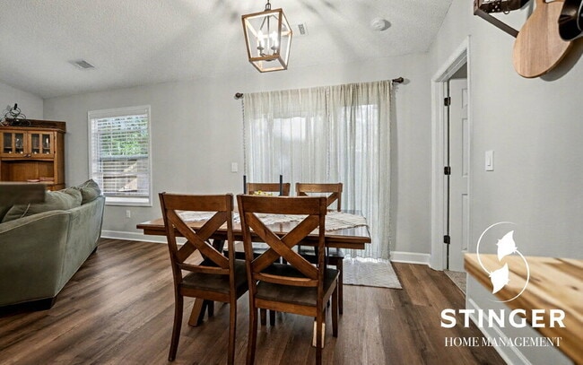 Building Photo - 36 Brindlewood Dr