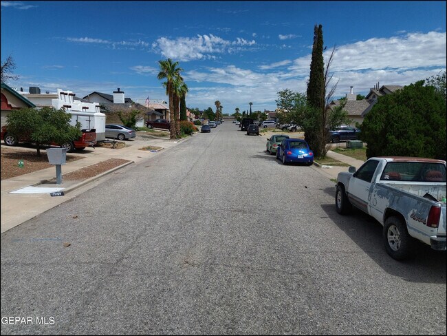 Building Photo - 11109 Loma Grande Dr