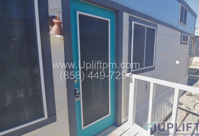 Building Photo - 2030 Black Canyon Rd