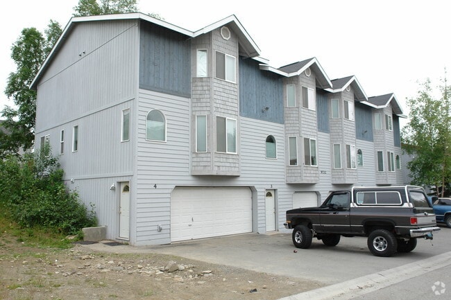 Building Photo - 9720-9732 Morningside Loop