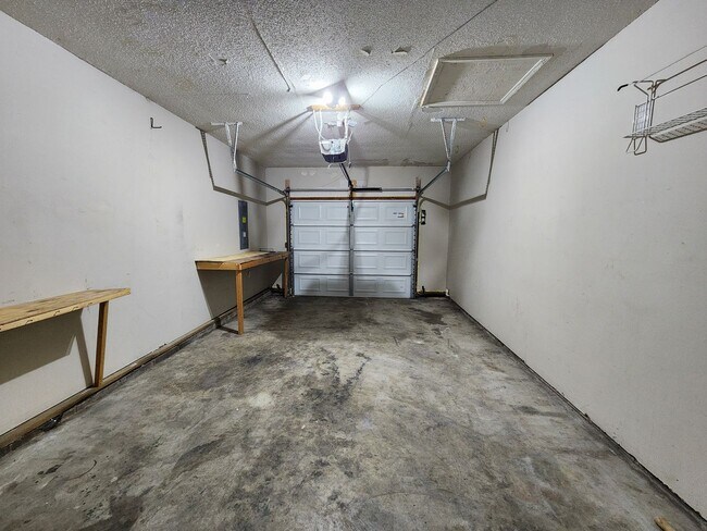 Building Photo - $1400 3 bed 2 bath Oak Grove Home