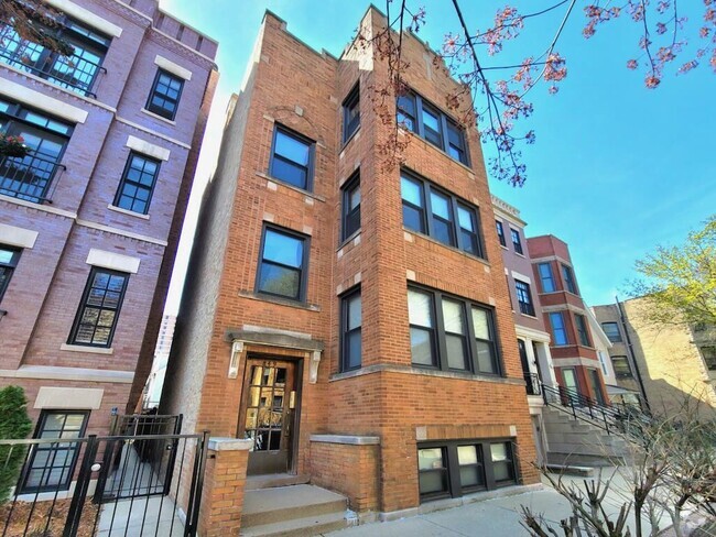 Building Photo - 847 W Fletcher St