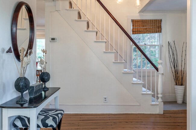 Building Photo - 76 North St