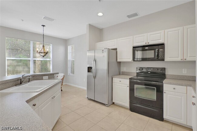 Building Photo - 7844 Clemson St