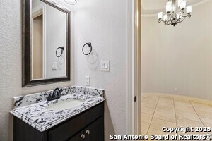 Building Photo - 944 Wilderness Oaks