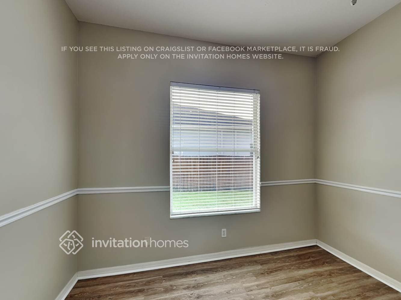 Building Photo - 3204 Hanging Vine Ct