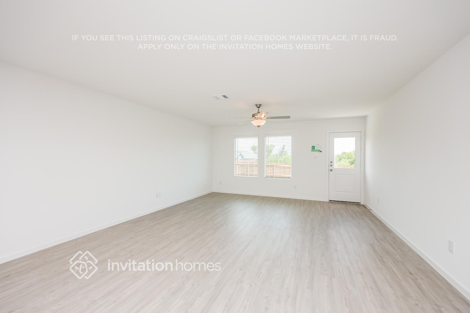 Building Photo - 2411 Fleming Dr