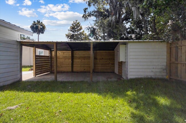 Building Photo - Newly Renovated Coastal Cottage for Lease!