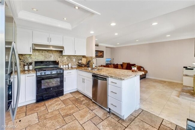 Building Photo - 4 br, 3 bath House - 1 Alba W