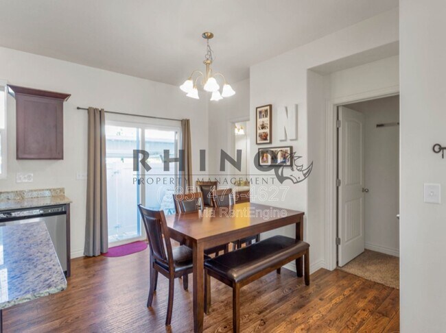 Building Photo - 1544 S 840 W