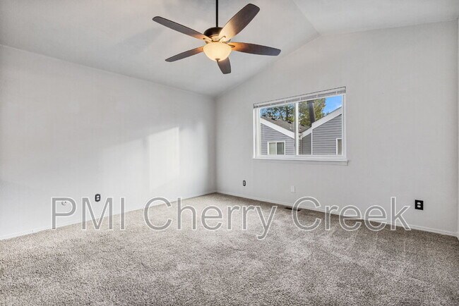 Building Photo - 11634 E Bayaud Dr