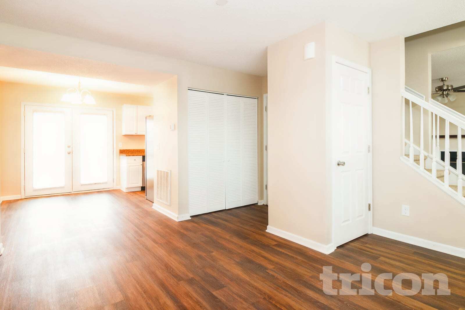 Building Photo - 438 Oakbrook Village Rd