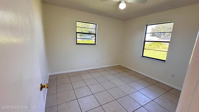 Building Photo - 3807 Jupiter Blvd SE