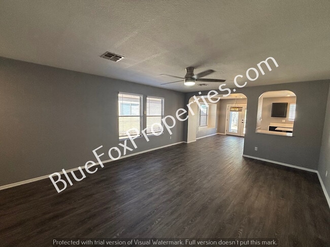 Building Photo - 7579 E Rhiannon Dr