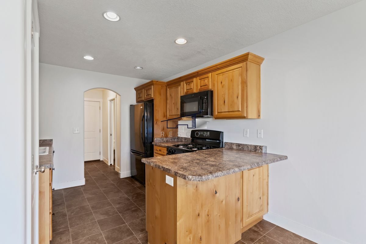 Building Photo - 1613 N 450 E