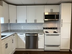 Building Photo - 1353 Irish Creek Rd