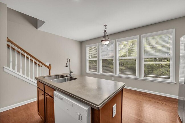 Building Photo - 501 Grove Field Ct NW