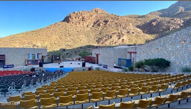 Building Photo - 5208 La Taste Ave