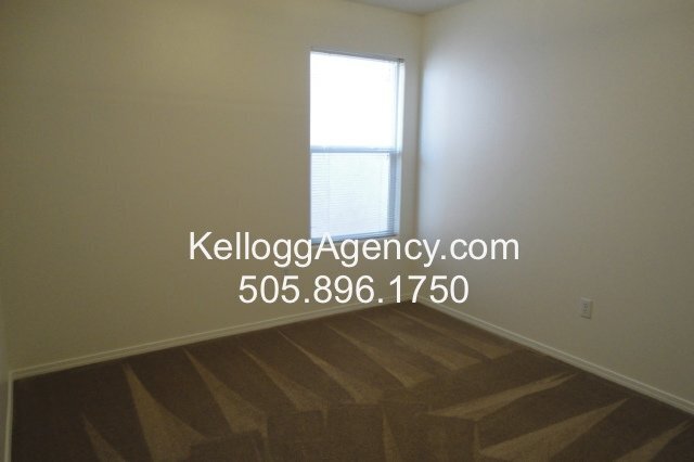 Building Photo - 3BD Plus Office/Bonus Room in Sierra Norte