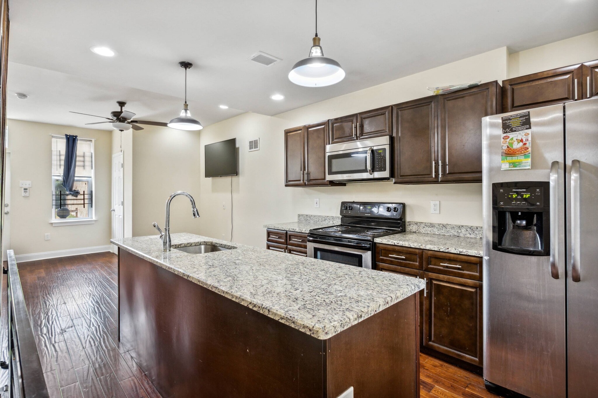 Building Photo - 2003 N Cleveland St