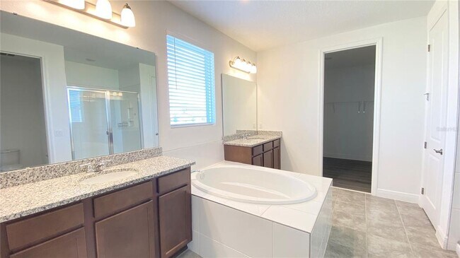 Building Photo - 5204 Citrus Leaf Blvd