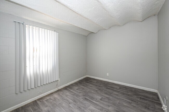1BR, 1BA - 539SF - Bedroom Alternate View - Nova Peak Gated Community