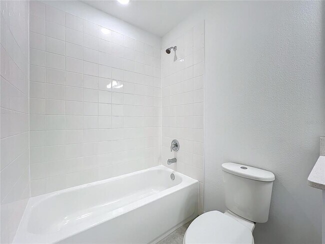 Building Photo - 1679 Meadowlark Dr