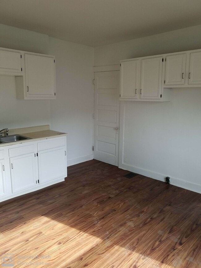 Building Photo - 1513-1515 Tacoma St