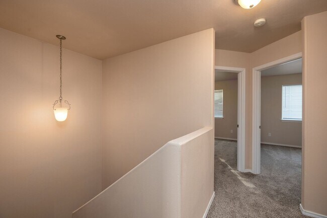 Building Photo - 326 S Thierman Rd