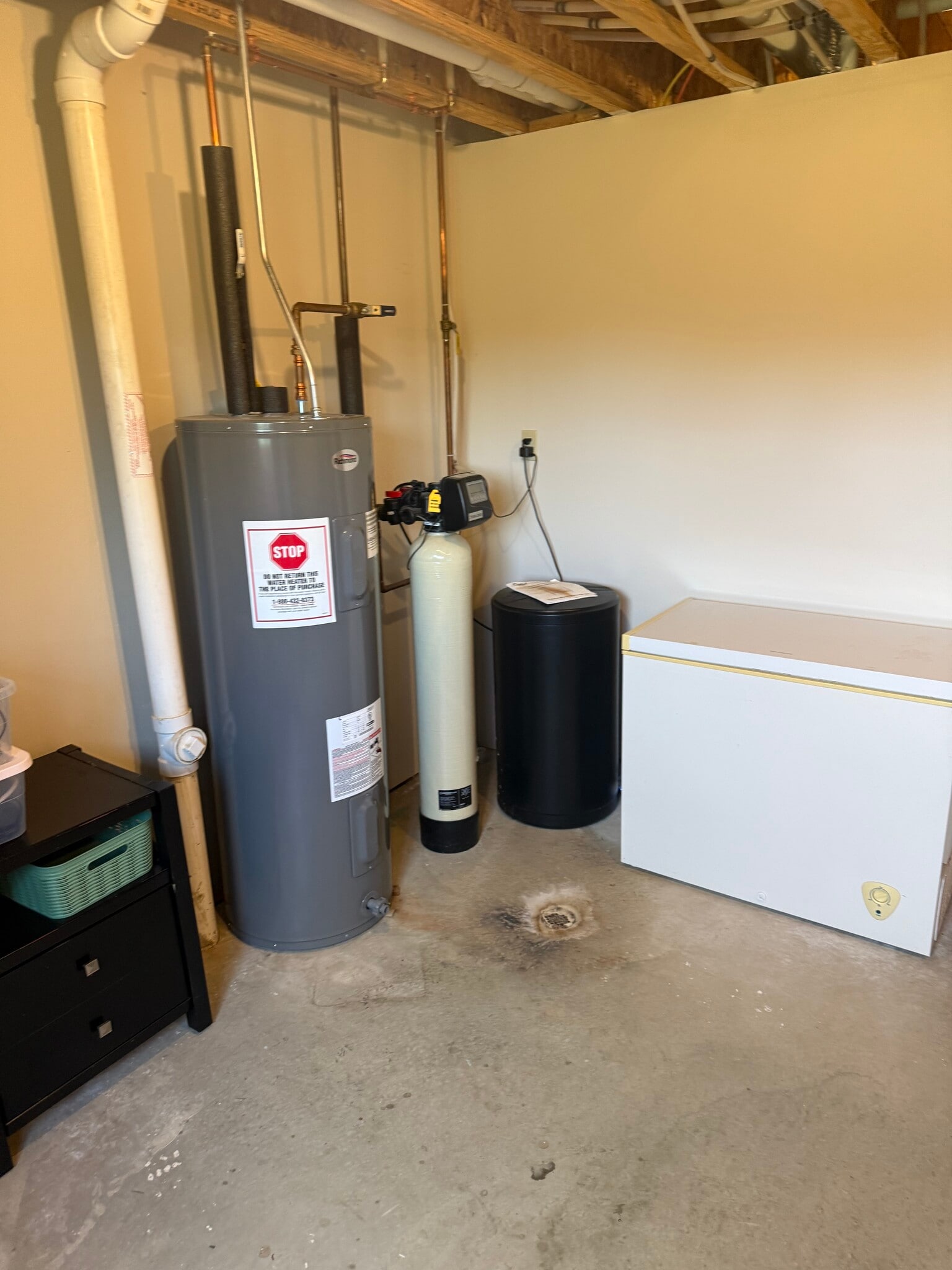 Appliances in Storage Room Downstairs - 103 Sand Lake Ct