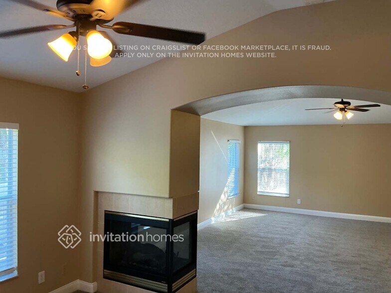 Building Photo - 1612 Tawnyberry Ct