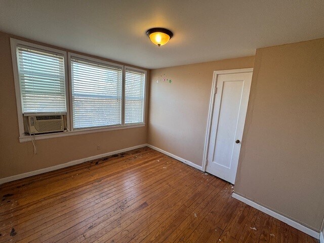 Building Photo - 9012 Eden Ave