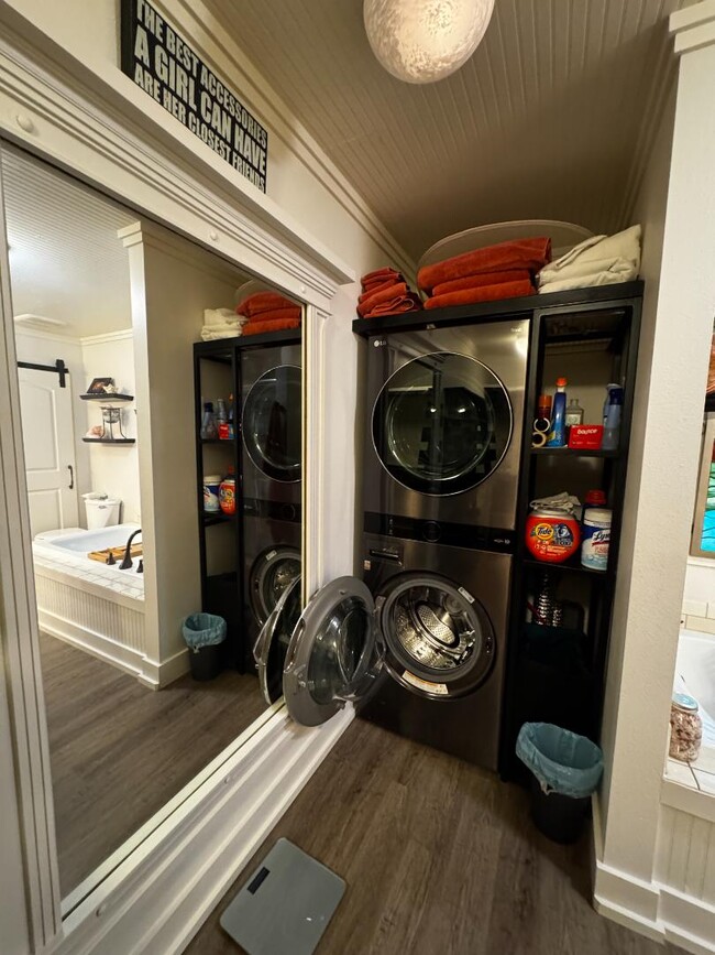 Building Photo - 1638 Stony Meadow Ln