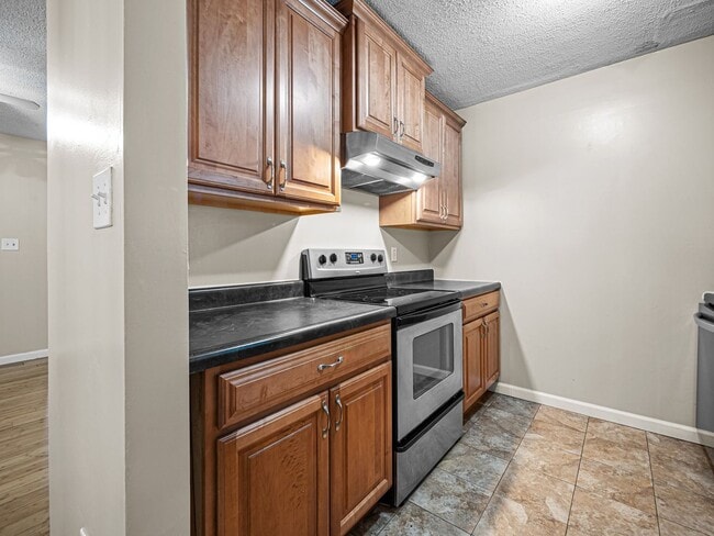 Building Photo - Welcome to Branchwood Townhomes!