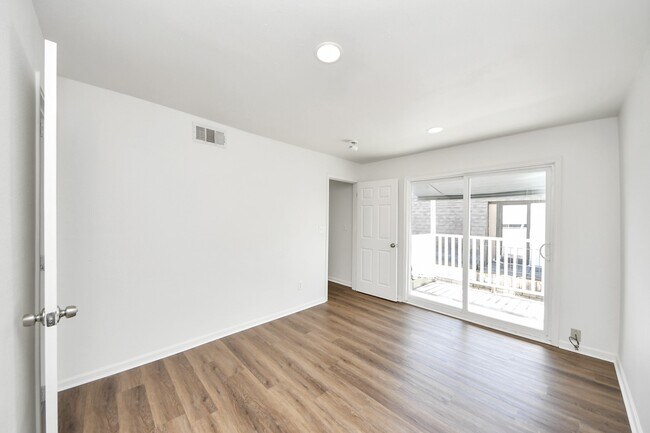 Building Photo - 12068 Beechnut St