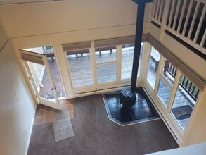 Building Photo - Cozy Cabin-Style Living in Clearwood – 1 Bed + Loft / 1 Bath in Yelm