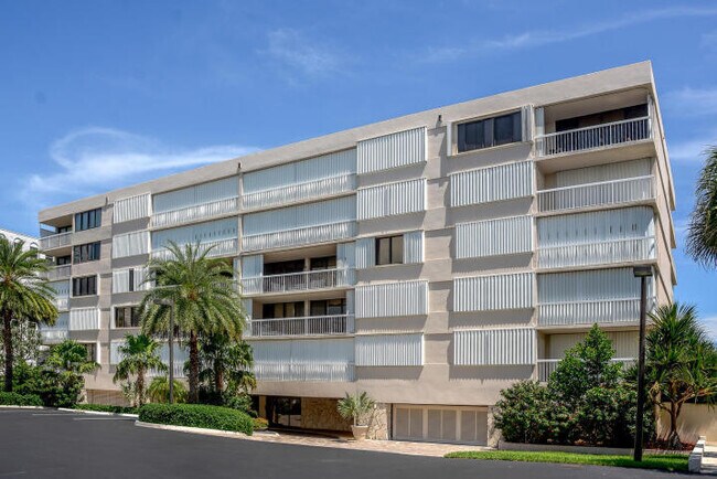 Building Photo - 3250 S Ocean Blvd