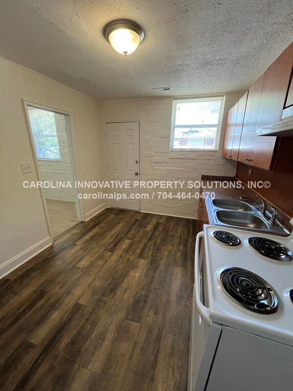 Building Photo - 2110 Rush Wind Dr