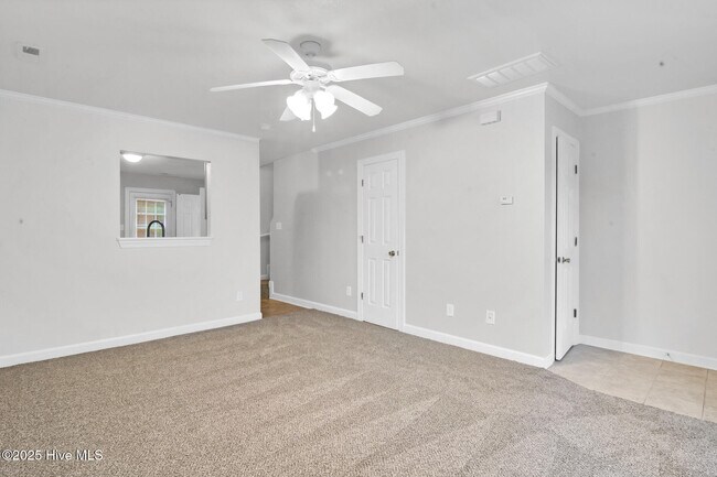 Building Photo - 1008 Springwood Dr