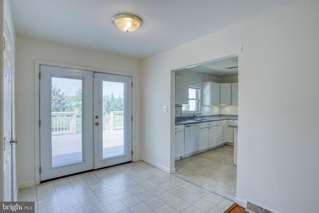 Building Photo - 441 Boyds Corner Rd