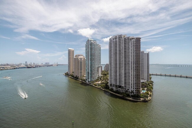 Building Photo - 300 Biscayne Blvd Way