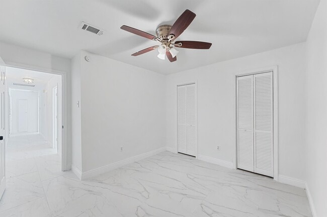 Building Photo - 9711 Bertwood St