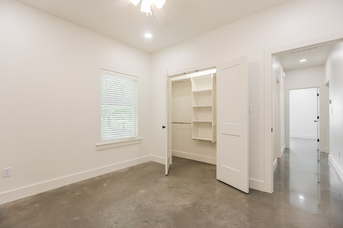 Building Photo - 16220 Lamarche Dr