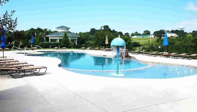 Building Photo - 2 BR Condo Located in Cornerstone. 5 Min to LU