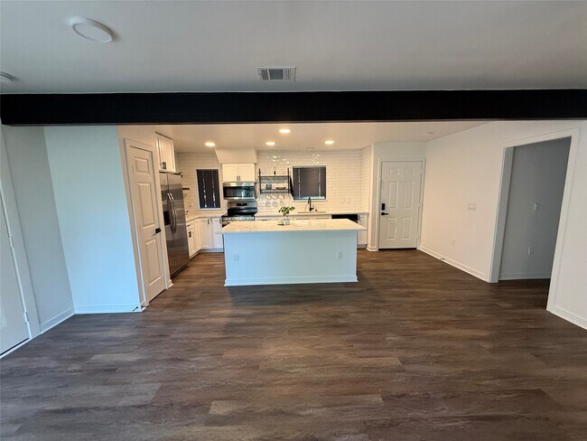Building Photo - 4111 Beran Dr
