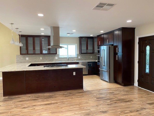 Building Photo - 6657 Enfield Ave