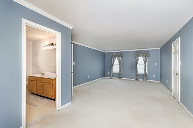 Building Photo - WATERFRONT RENTAL PROPERTY