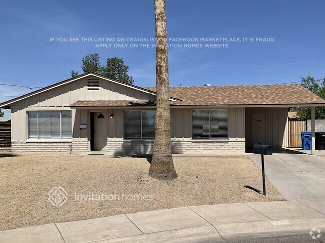Building Photo - 1522 W Hartford Ave