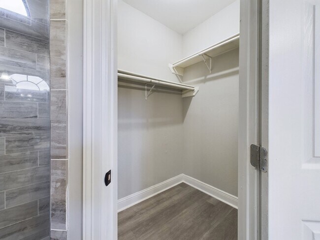 Building Photo - 11614 Taos Ln